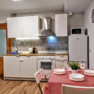 Apartamento Fabuloso Apto 1 Para 1-4 Personas Terraza Wi-fi Parking A Estrenar, Vélez